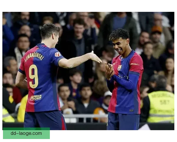 亚马尔巴萨惊艳亮相刷新多项最年轻纪录震惊球坛